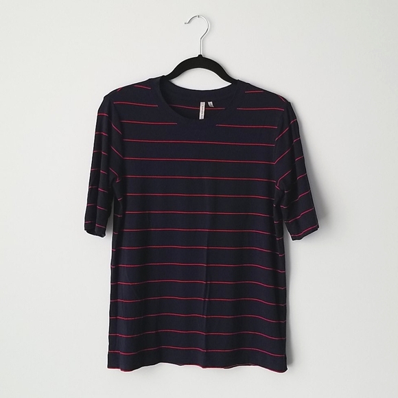 Banana Republic Red/Blue Thin Stripes Shirt - Picture 2 of 4